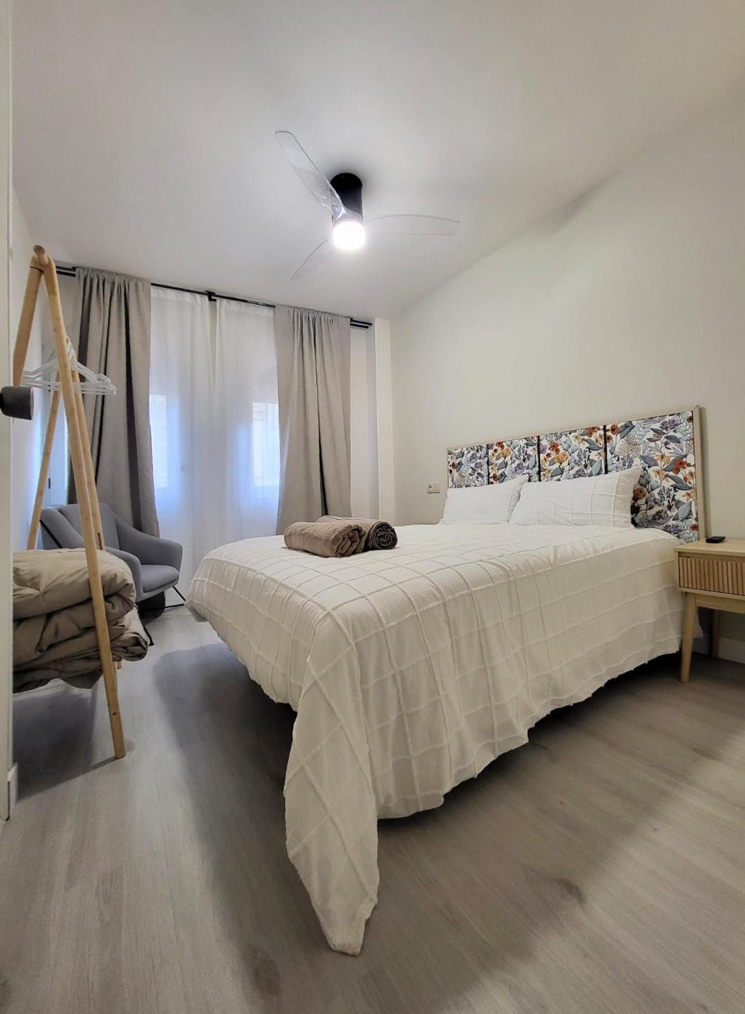 Apartamentos Crispin Candela Corella Exterior foto